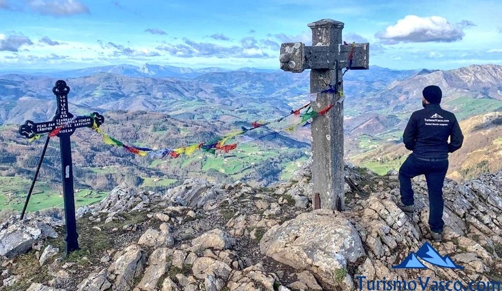 Cima Monte Hernio Turismo Vasco